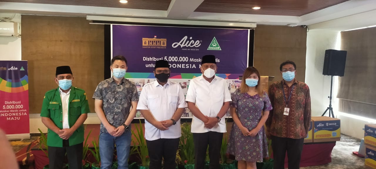 Aice Serahkan Masker Medis, Manado Titik ke-20